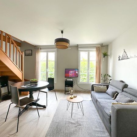 Duplex Disney Paris Шеси Экстерьер фото
