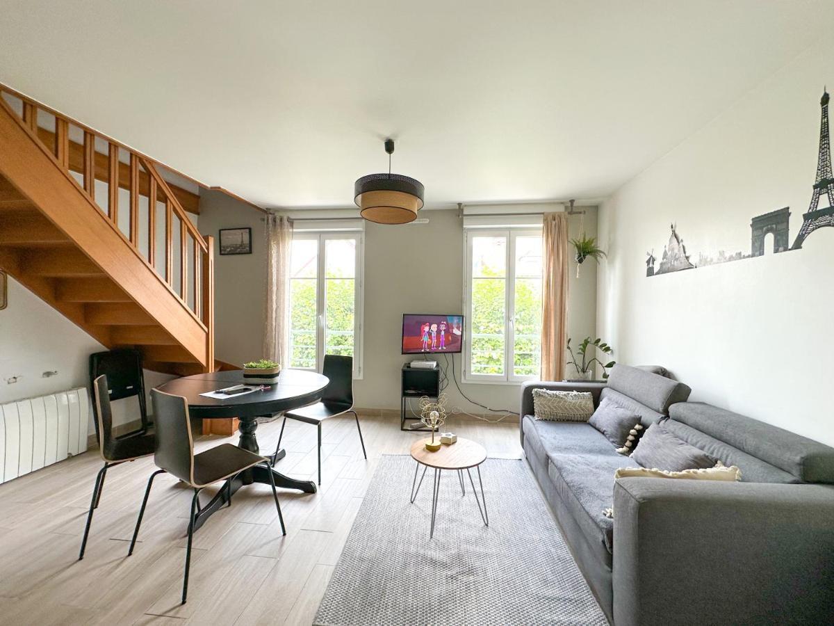 Duplex Disney Paris Шеси Экстерьер фото